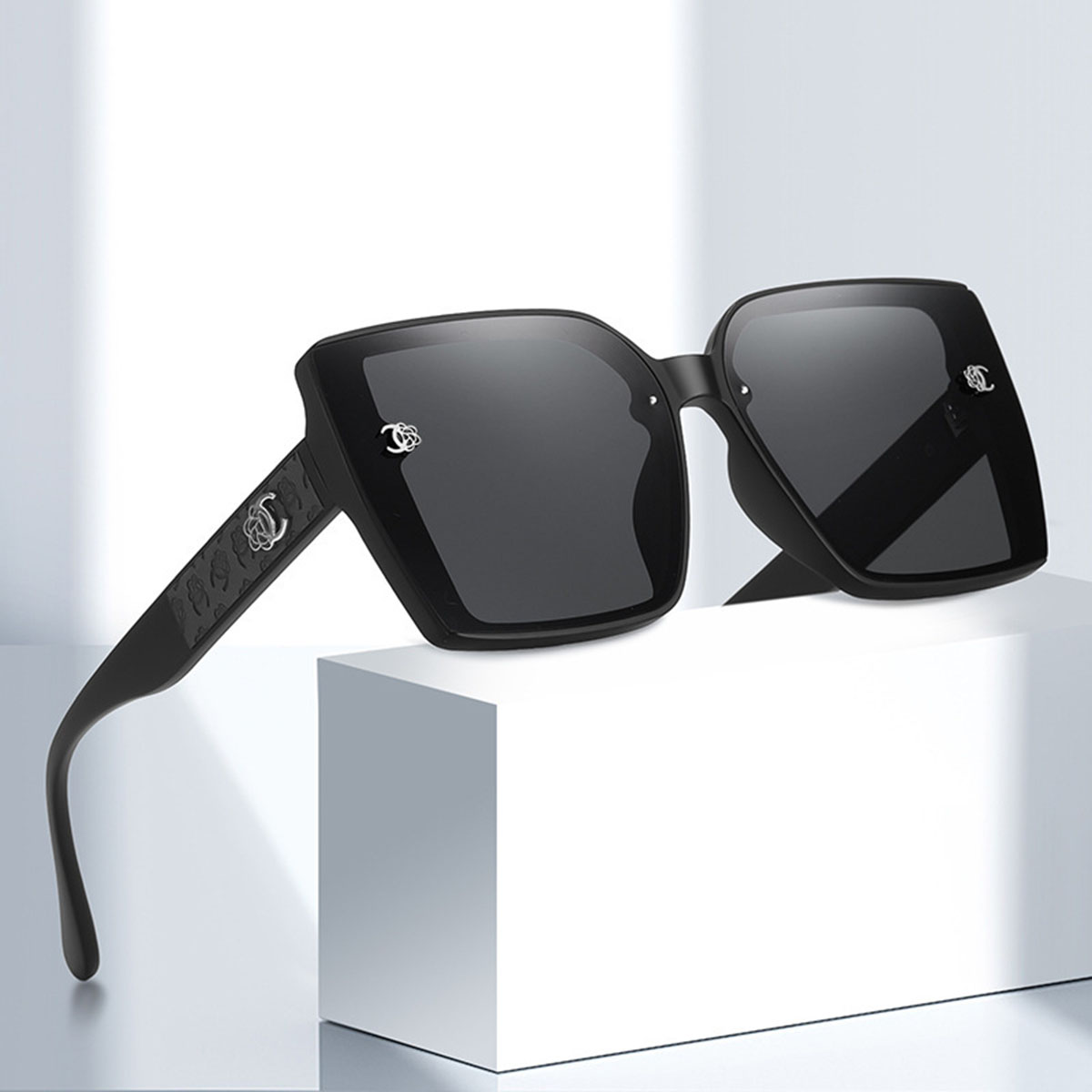 New Fashionable Sunglasses - S - đánh giá và giá Street Fashion Definition