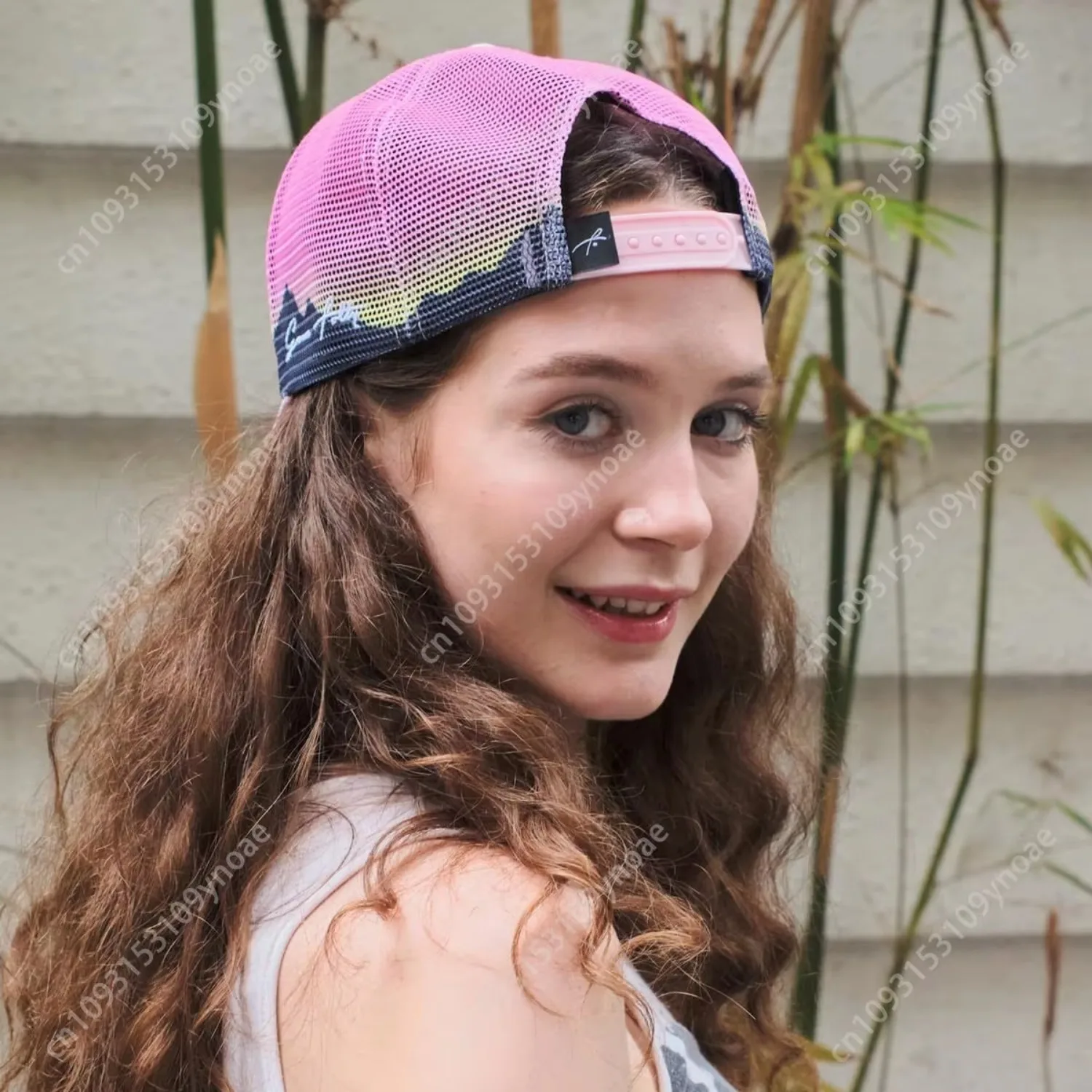 Grace Folly Beach Trucker Hat  - đánh giá và giá Baseball Cap Fitted
